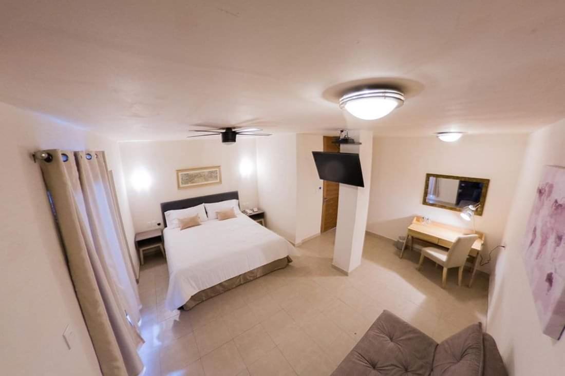 Hotel Siena Pénjamo Exteriör bild